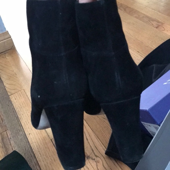 BCBGMAXAZRIA / Black blyss Suede block booties - Picture 4 of 8